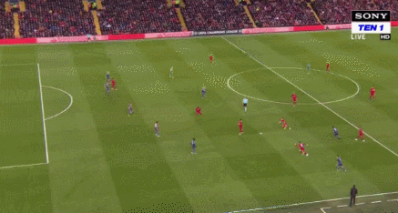 半场战报：迈阿密国际2-0纳什维尔，梅西双响