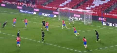 尤尔曼德：马扎腿部有些不适；霍夫曼预判强，是球队重要一员