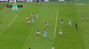 球迷为他唱满整场