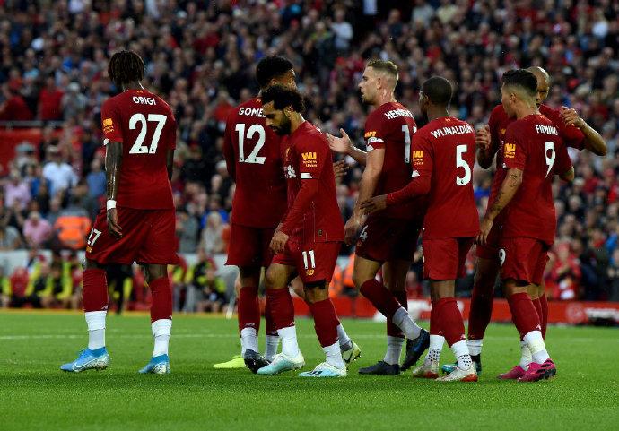 曼联拉什福德末段进球绝杀热刺